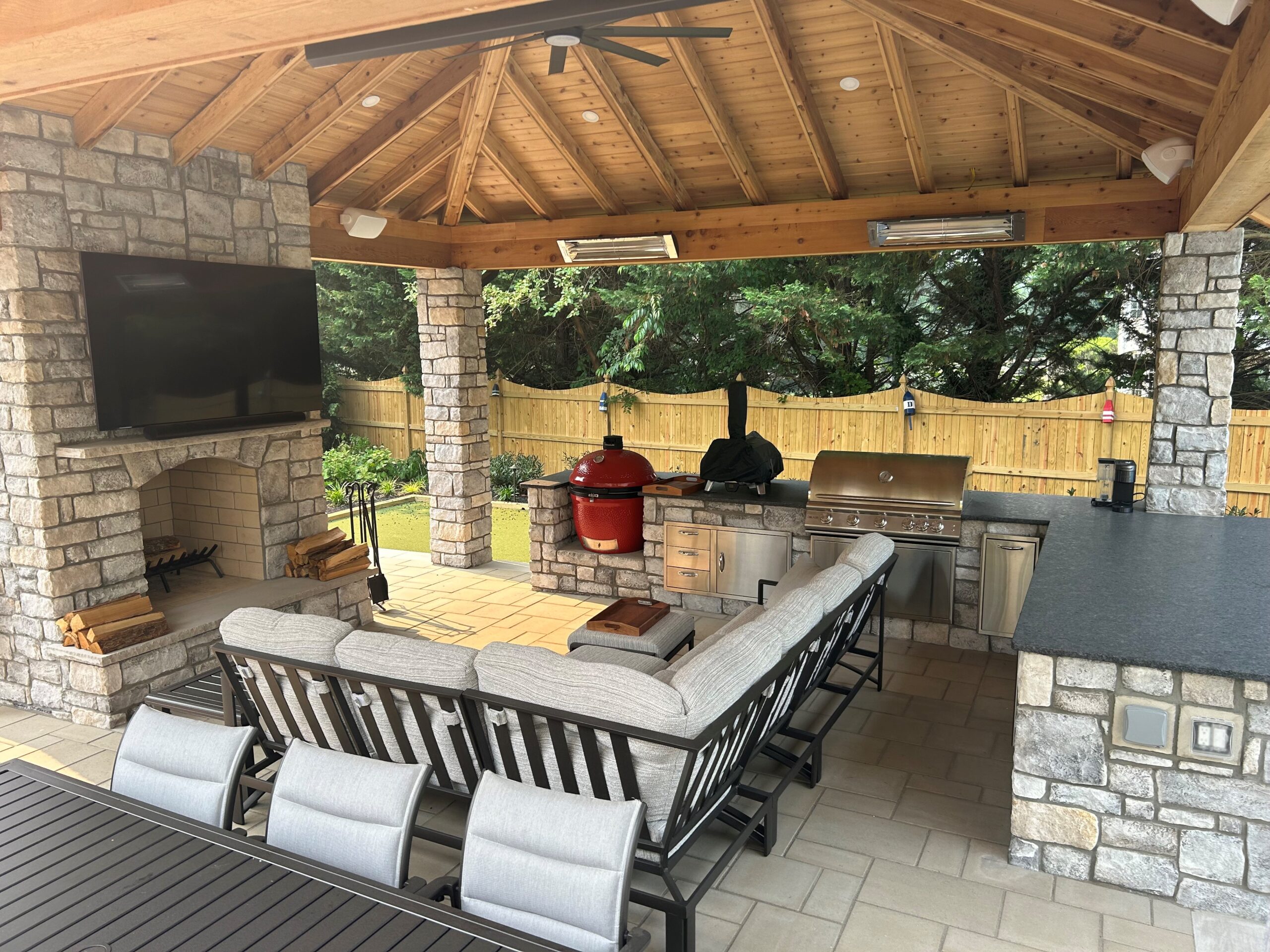 service-area-outdoor-kitchen